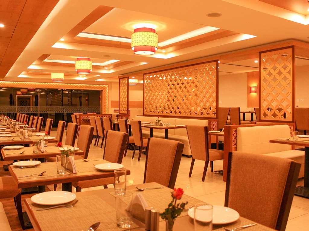 Quality Inn Viha Kumbakonam Restoran gambar